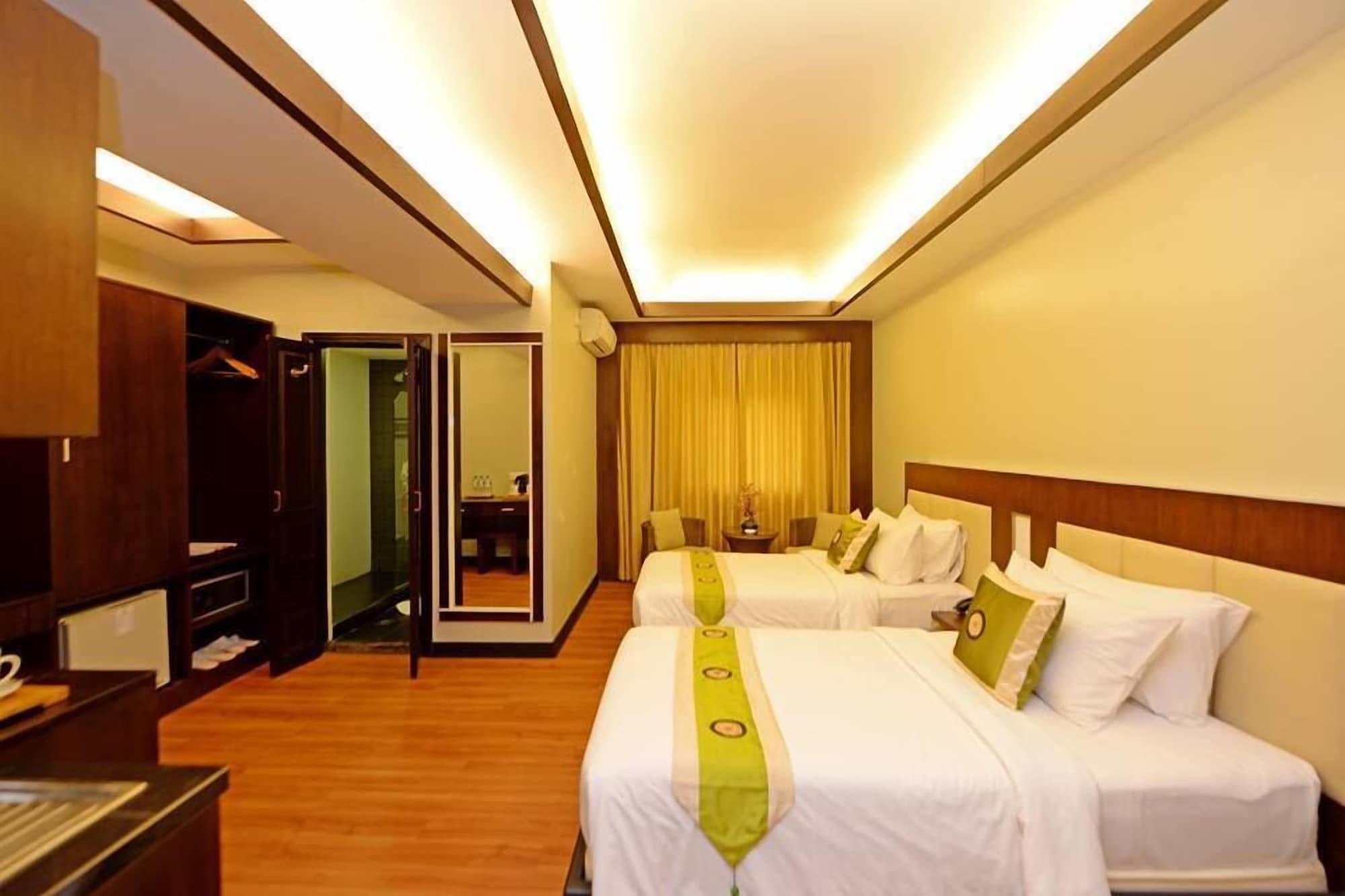 Hotel Shwe Gone Daing, Янгон Экстерьер фото