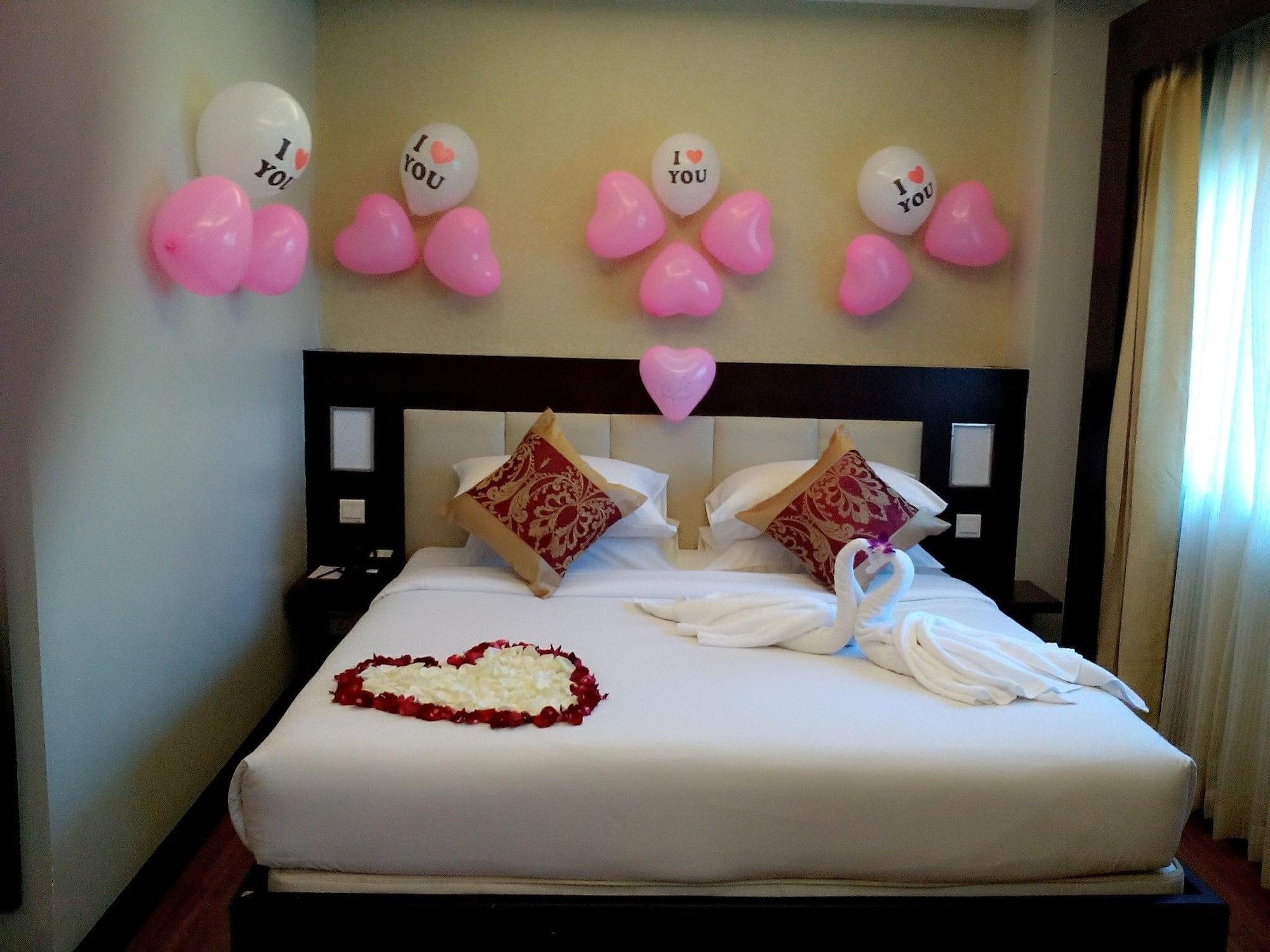 Hotel Shwe Gone Daing, Янгон Экстерьер фото