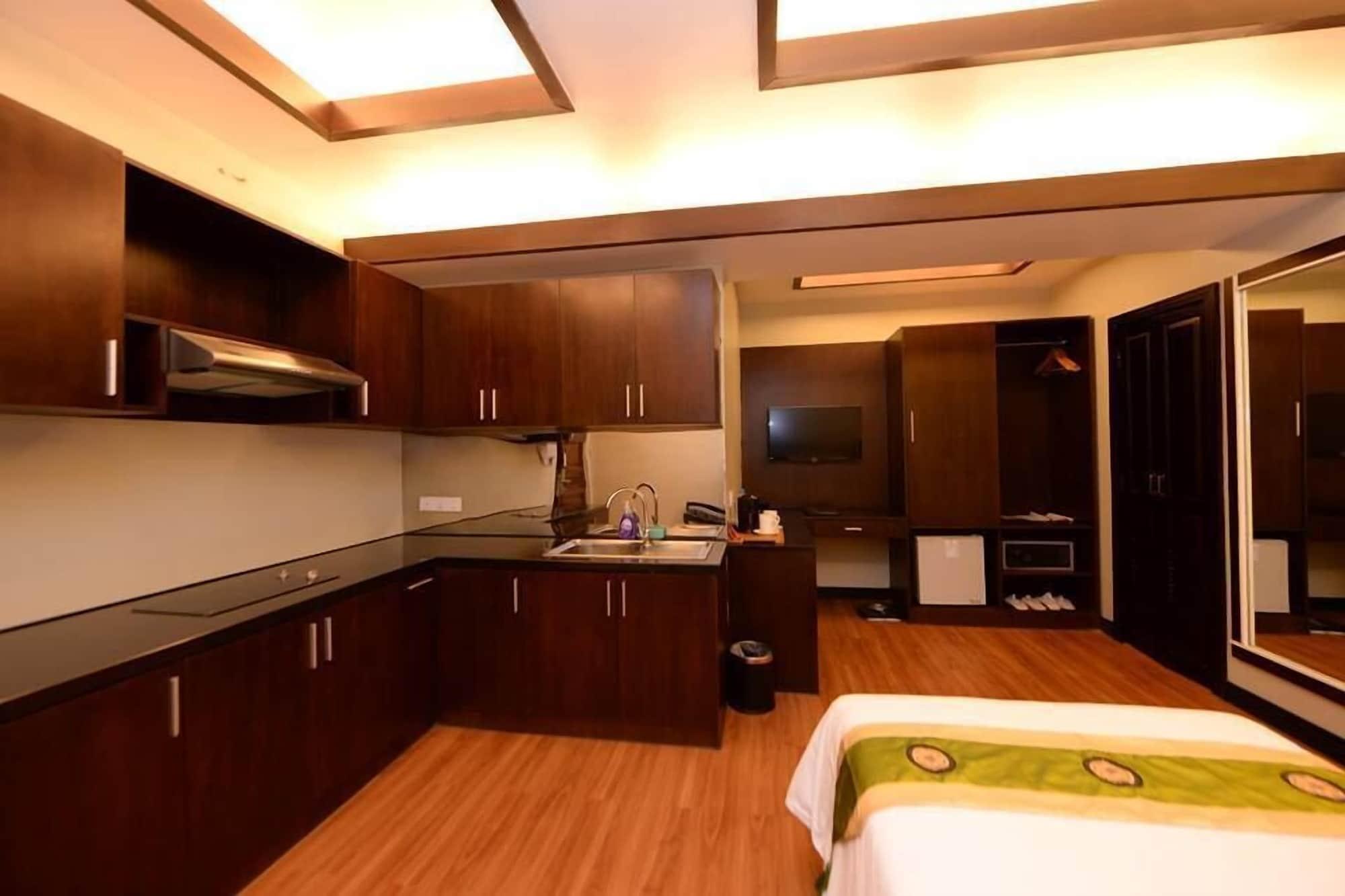 Hotel Shwe Gone Daing, Янгон Экстерьер фото
