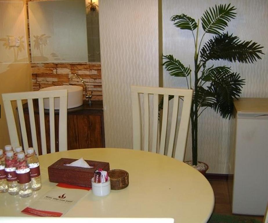 Hotel Shwe Gone Daing, Янгон Экстерьер фото