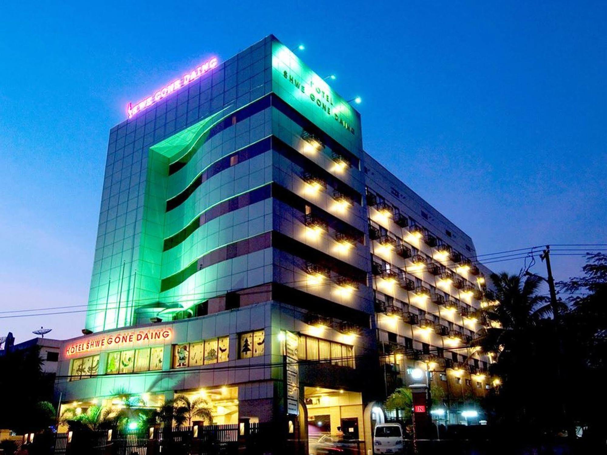 Hotel Shwe Gone Daing, Янгон Экстерьер фото