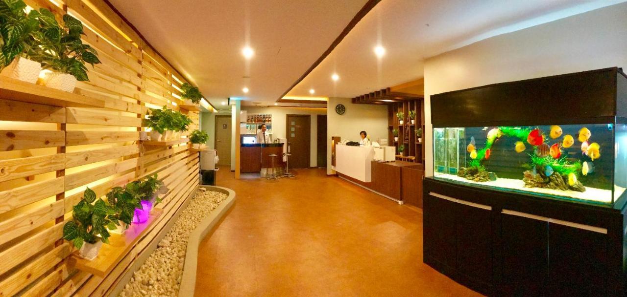 Hotel Shwe Gone Daing, Янгон Экстерьер фото
