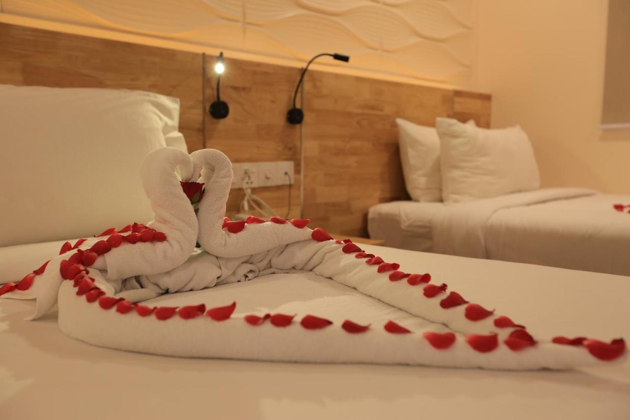 Hotel Shwe Gone Daing, Янгон Экстерьер фото