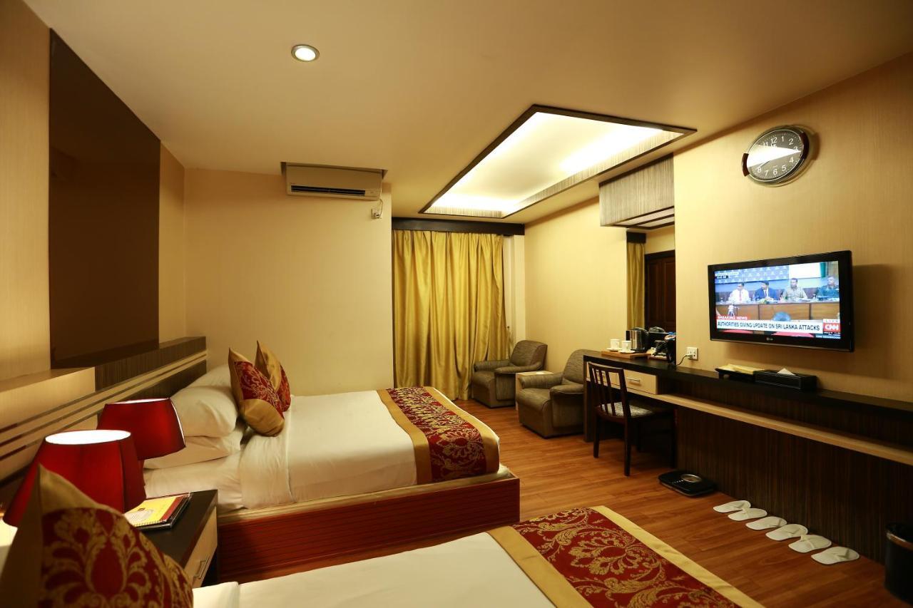 Hotel Shwe Gone Daing, Янгон Экстерьер фото